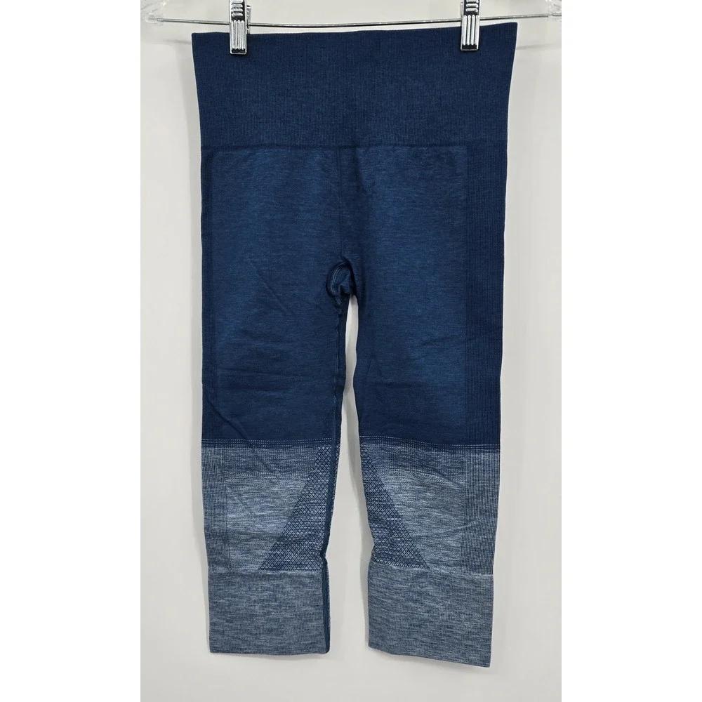 Lululemon Pants Womens 4 Seamlessly Street Crop Blue Activewear Measured 25" - Picture 1 of 9